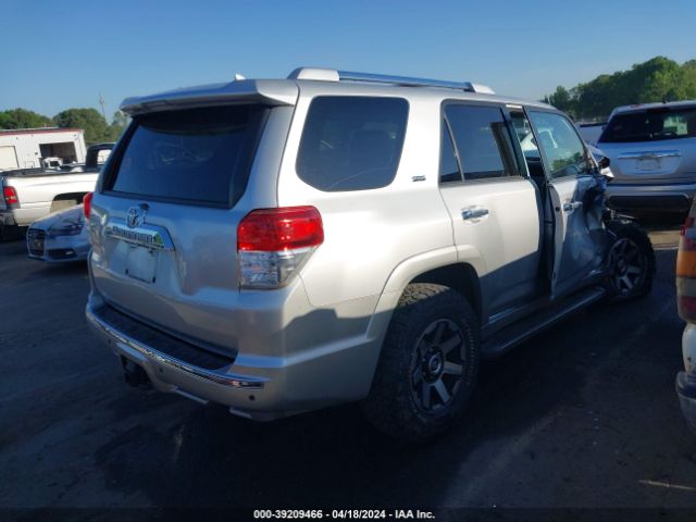 Photo 3 VIN: JTEBU5JR6B5050247 - TOYOTA 4RUNNER 