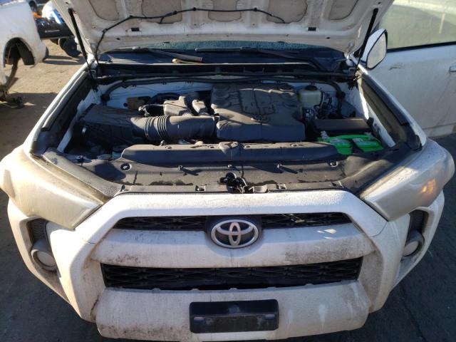 Photo 11 VIN: JTEBU5JR6E5157626 - TOYOTA 4RUNNER SR 