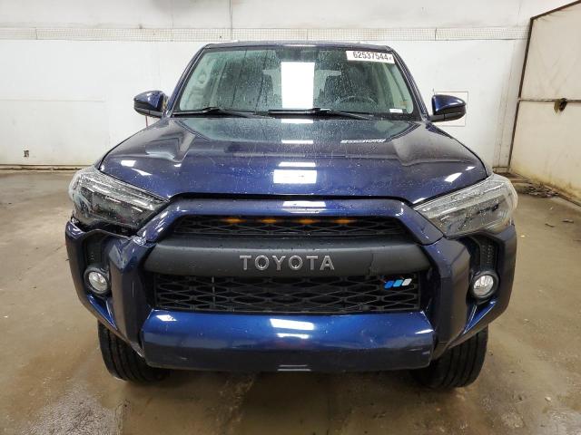 Photo 4 VIN: JTEBU5JR6F5262183 - TOYOTA 4RUNNER SR 