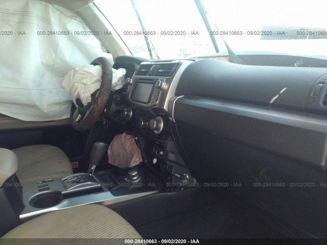 Photo 4 VIN: JTEBU5JR6G5306944 - TOYOTA 4RUNNER 