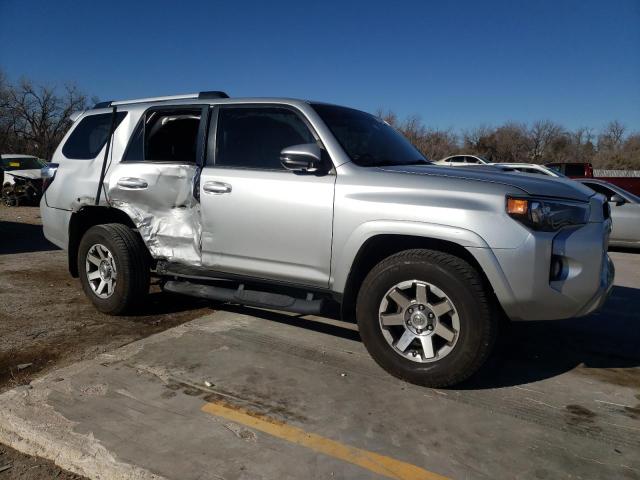 Photo 3 VIN: JTEBU5JR6G5311447 - TOYOTA 4RUNNER SR 