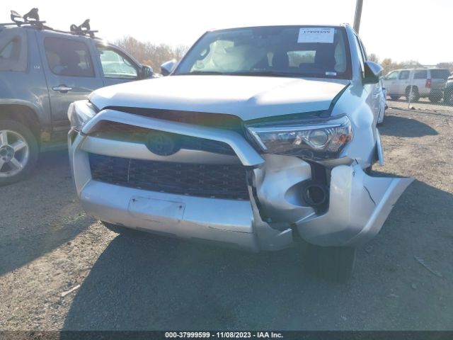 Photo 5 VIN: JTEBU5JR6G5328796 - TOYOTA 4RUNNER 