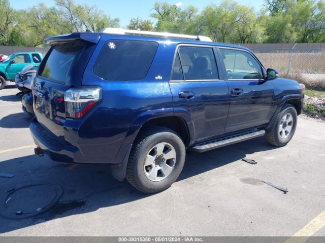 Photo 3 VIN: JTEBU5JR6G5382793 - TOYOTA 4RUNNER 