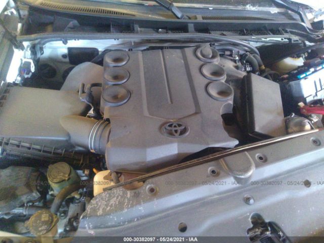 Photo 9 VIN: JTEBU5JR6G5389937 - TOYOTA 4RUNNER 