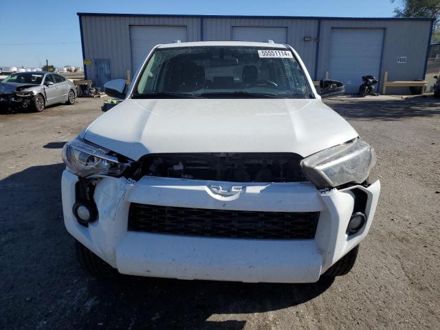 Photo 4 VIN: JTEBU5JR6H5439429 - TOYOTA 4RUNNER 