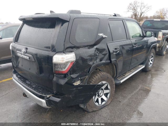 Photo 3 VIN: JTEBU5JR6J5489009 - TOYOTA 4RUNNER 