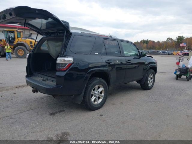 Photo 3 VIN: JTEBU5JR6J5496669 - TOYOTA 4RUNNER 