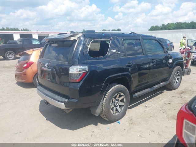 Photo 3 VIN: JTEBU5JR6J5548866 - TOYOTA 4RUNNER 