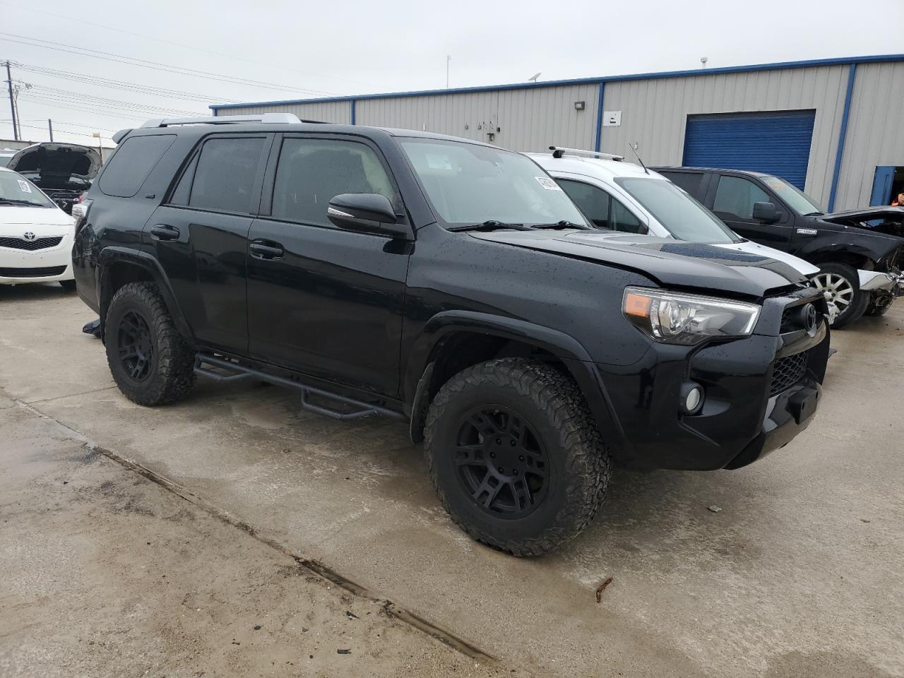 Photo 3 VIN: JTEBU5JR6J5554229 - TOYOTA 4RUNNER 