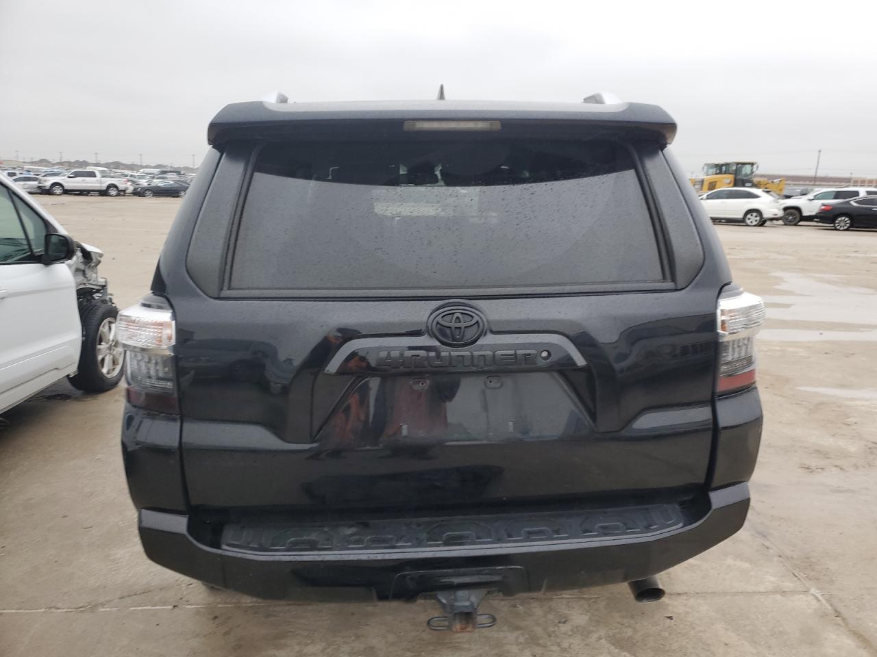 Photo 5 VIN: JTEBU5JR6J5554229 - TOYOTA 4RUNNER 