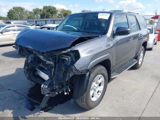 Photo 1 VIN: JTEBU5JR6J5562766 - TOYOTA 4RUNNER 