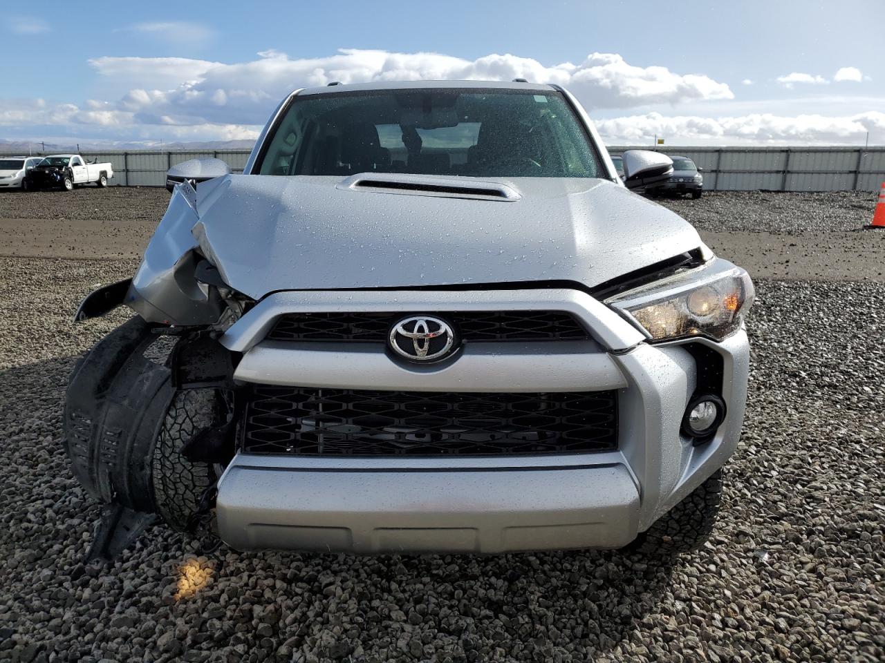 Photo 4 VIN: JTEBU5JR6K5658835 - TOYOTA 4RUNNER 