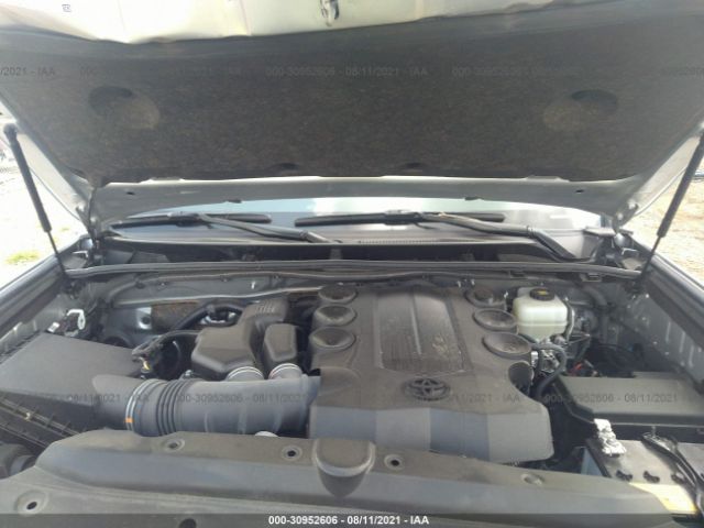 Photo 9 VIN: JTEBU5JR6K5717608 - TOYOTA 4RUNNER 