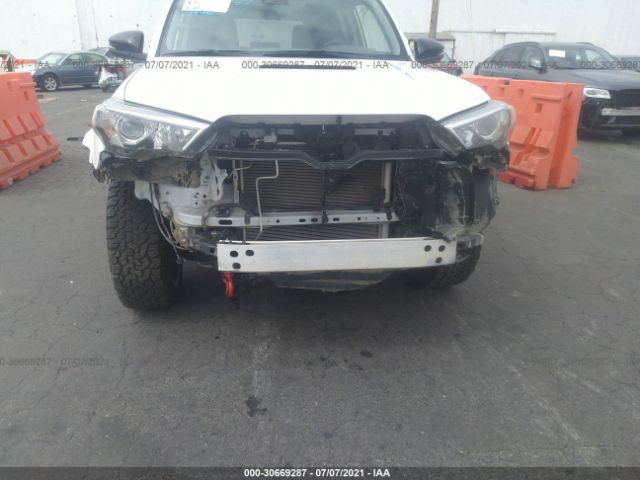 Photo 5 VIN: JTEBU5JR6L5802949 - TOYOTA 4RUNNER 