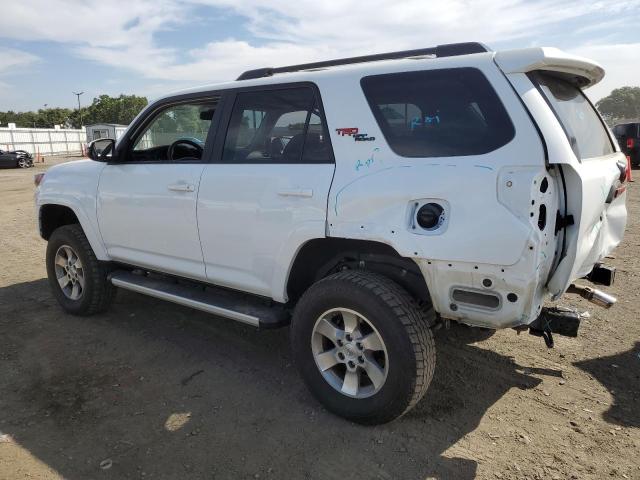 Photo 1 VIN: JTEBU5JR6L5826488 - TOYOTA 4RUNNER 