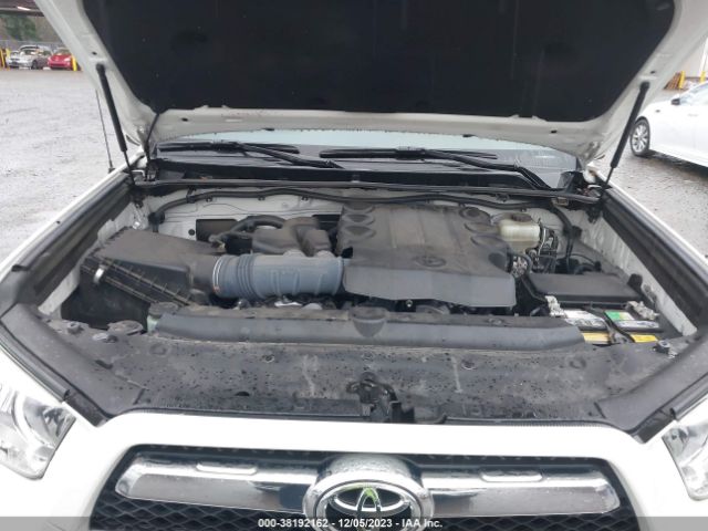 Photo 9 VIN: JTEBU5JR7A5004389 - TOYOTA 4RUNNER 