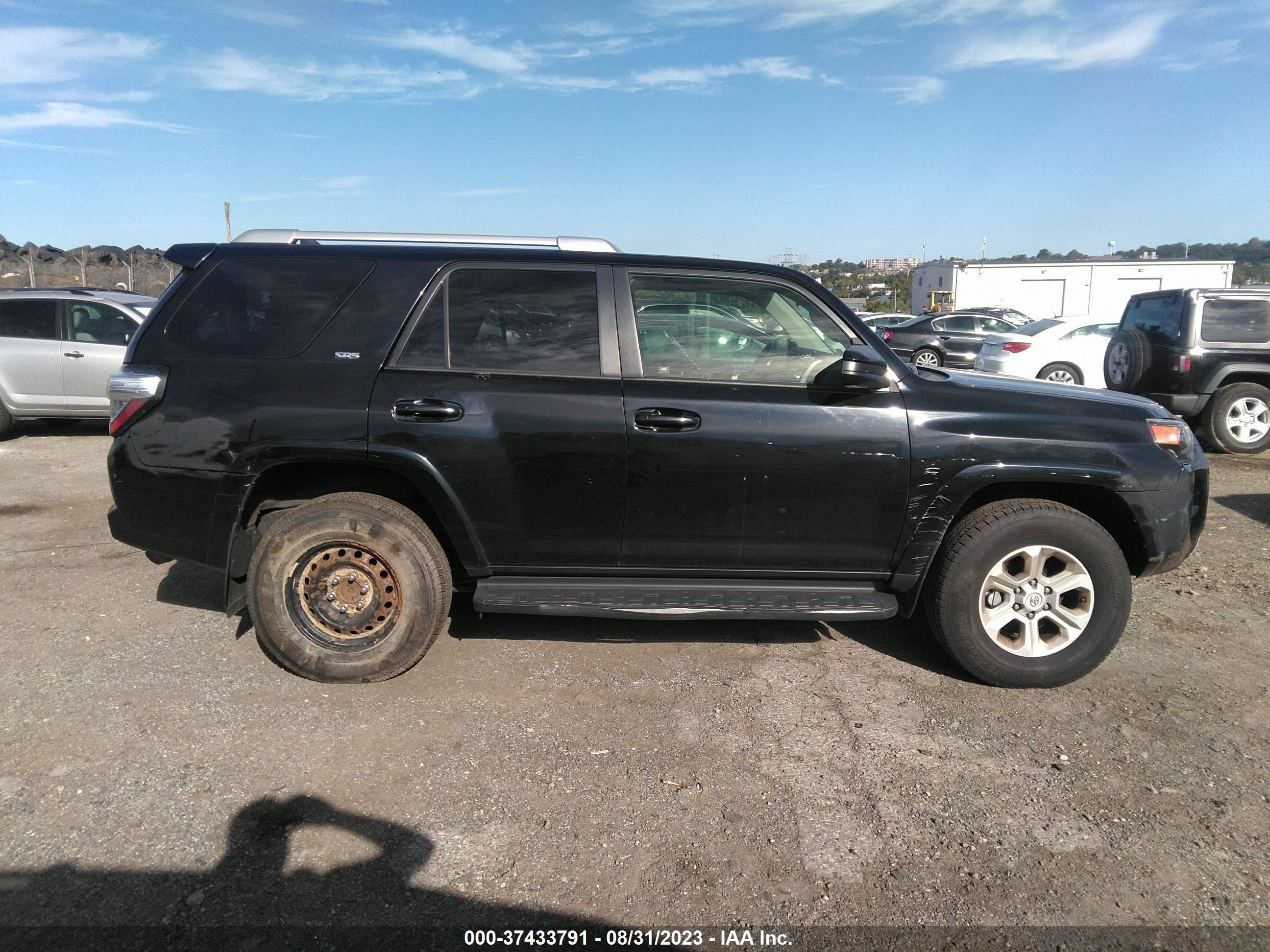 Photo 13 VIN: JTEBU5JR7F5219388 - TOYOTA 4RUNNER 