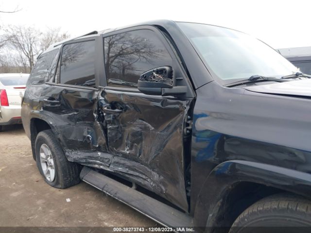 Photo 5 VIN: JTEBU5JR7G5323087 - TOYOTA 4RUNNER 