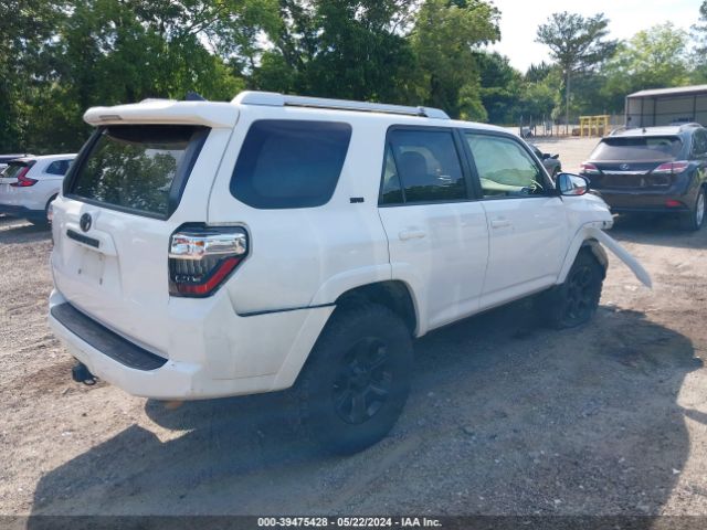 Photo 3 VIN: JTEBU5JR7H5411011 - TOYOTA 4RUNNER 