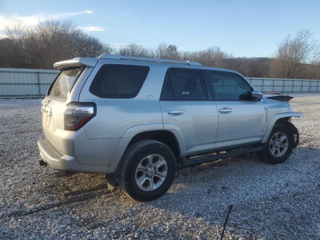 Photo 2 VIN: JTEBU5JR7H5435065 - TOYOTA 4RUNNER 