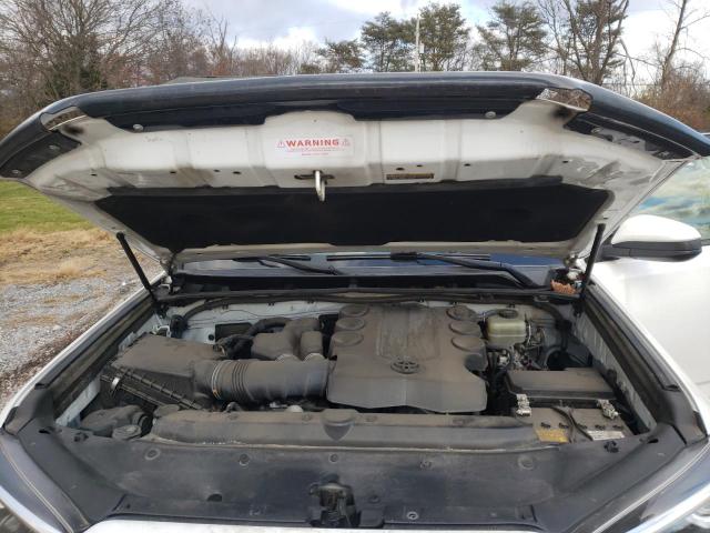 Photo 6 VIN: JTEBU5JR7H5443327 - TOYOTA 4RUNNER SR 