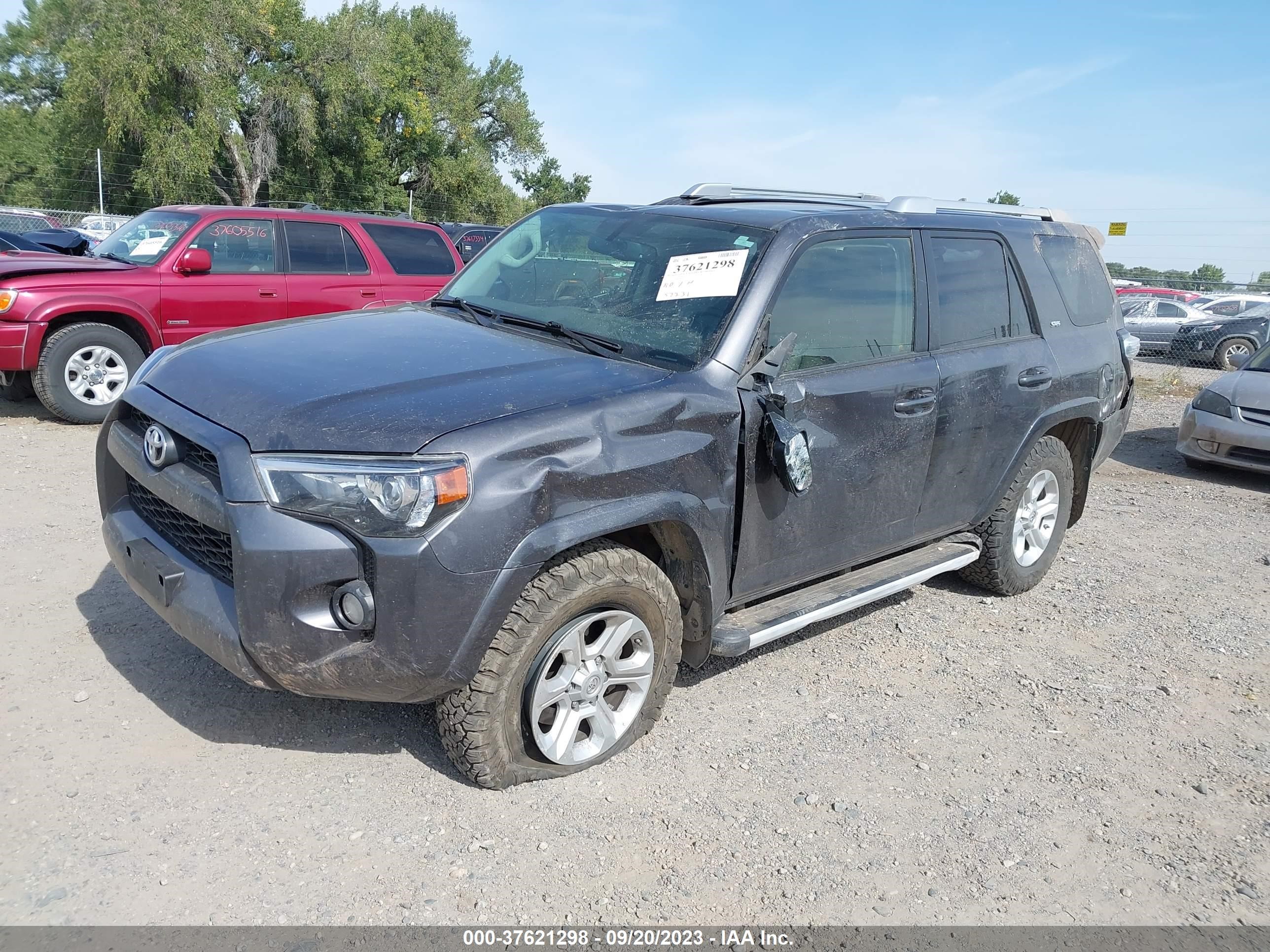 Photo 1 VIN: JTEBU5JR7J5519375 - TOYOTA 4RUNNER 