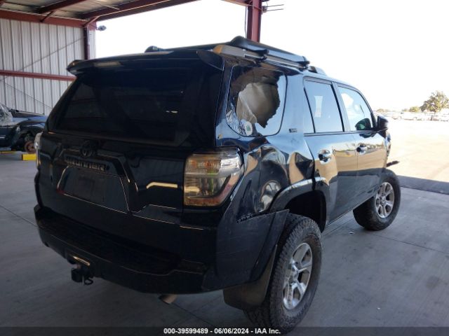 Photo 3 VIN: JTEBU5JR7J5571864 - TOYOTA 4-RUNNER 