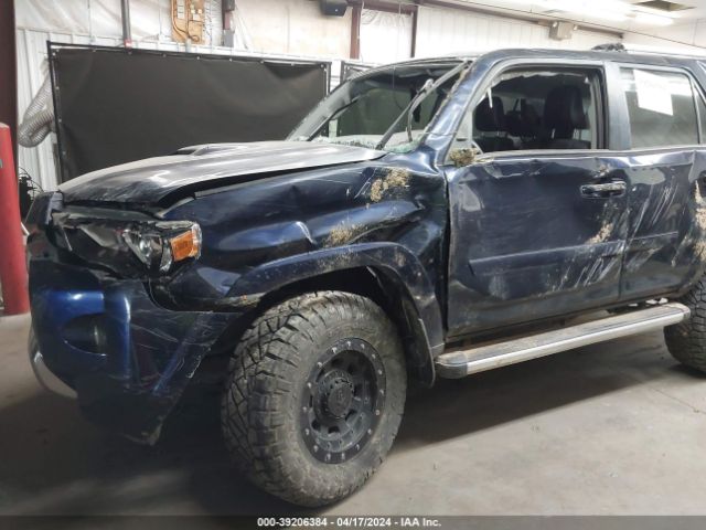 Photo 5 VIN: JTEBU5JR7J5579169 - TOYOTA 4RUNNER 