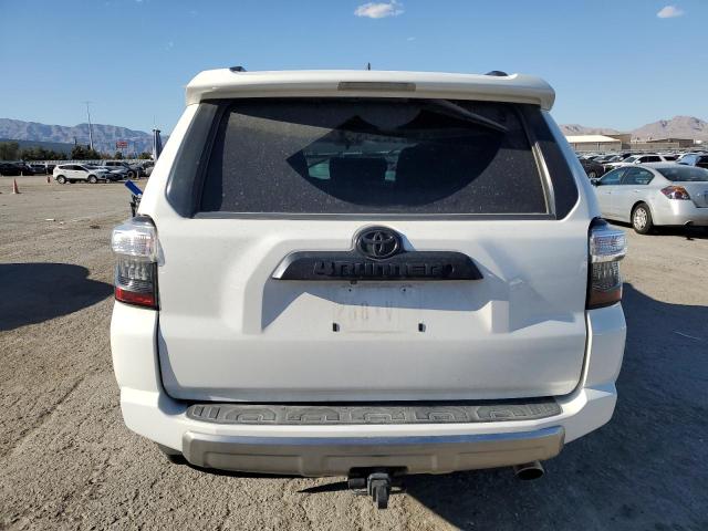 Photo 5 VIN: JTEBU5JR7J5586560 - TOYOTA 4RUNNER SR 