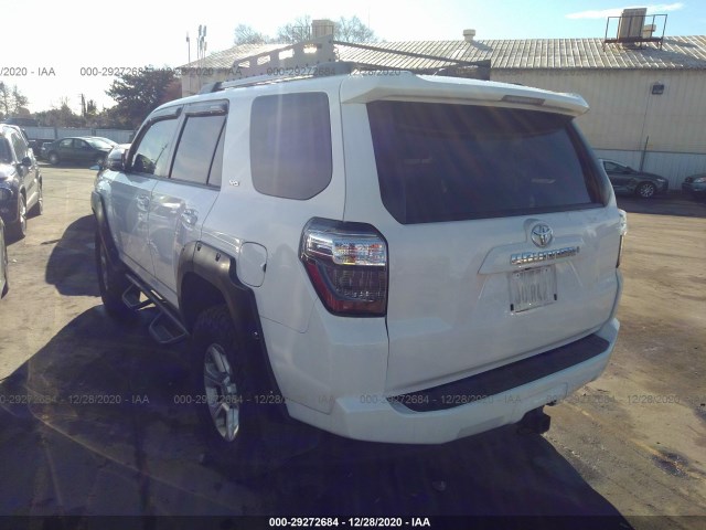 Photo 2 VIN: JTEBU5JR7K5672761 - TOYOTA 4RUNNER 