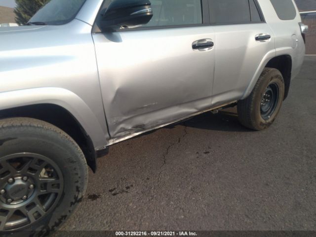 Photo 5 VIN: JTEBU5JR7L5759092 - TOYOTA 4RUNNER 