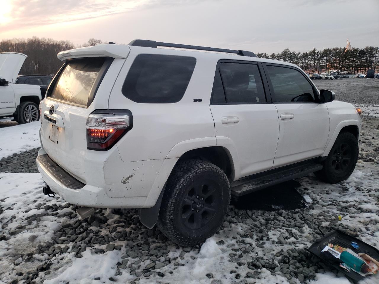 Photo 2 VIN: JTEBU5JR7L5772540 - TOYOTA 4RUNNER 