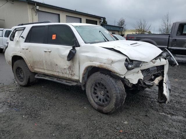 Photo 3 VIN: JTEBU5JR7L5806024 - TOYOTA 4RUNNER 