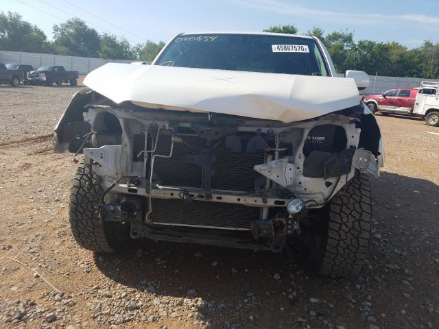 Photo 8 VIN: JTEBU5JR8B5050654 - TOYOTA 4RUNNER SR 