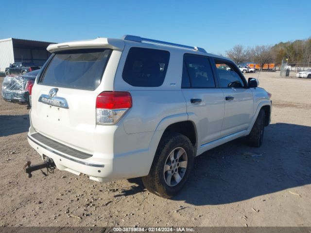 Photo 3 VIN: JTEBU5JR8B5074730 - TOYOTA 4RUNNER 