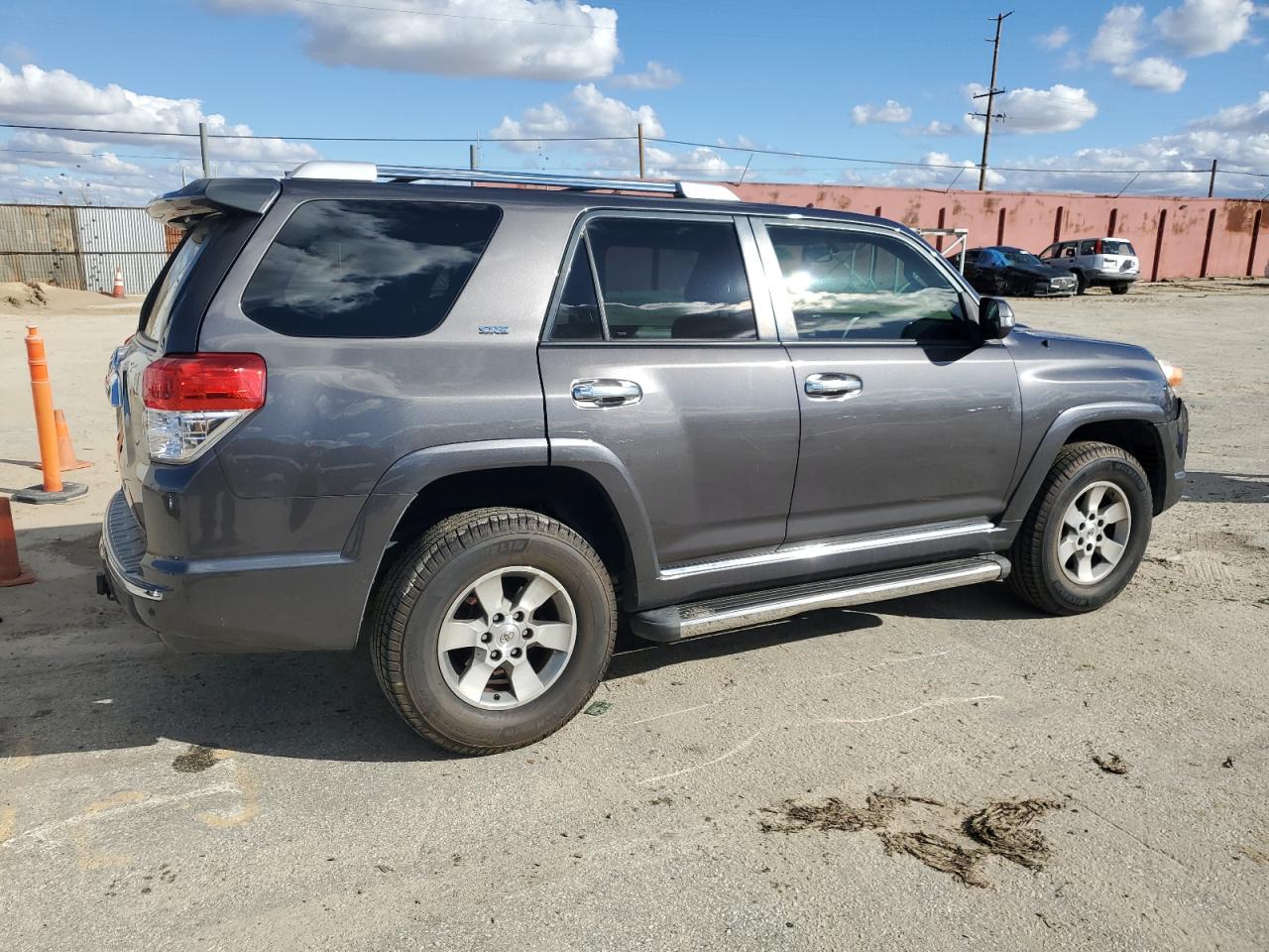 Photo 2 VIN: JTEBU5JR8B5074873 - TOYOTA 4RUNNER 