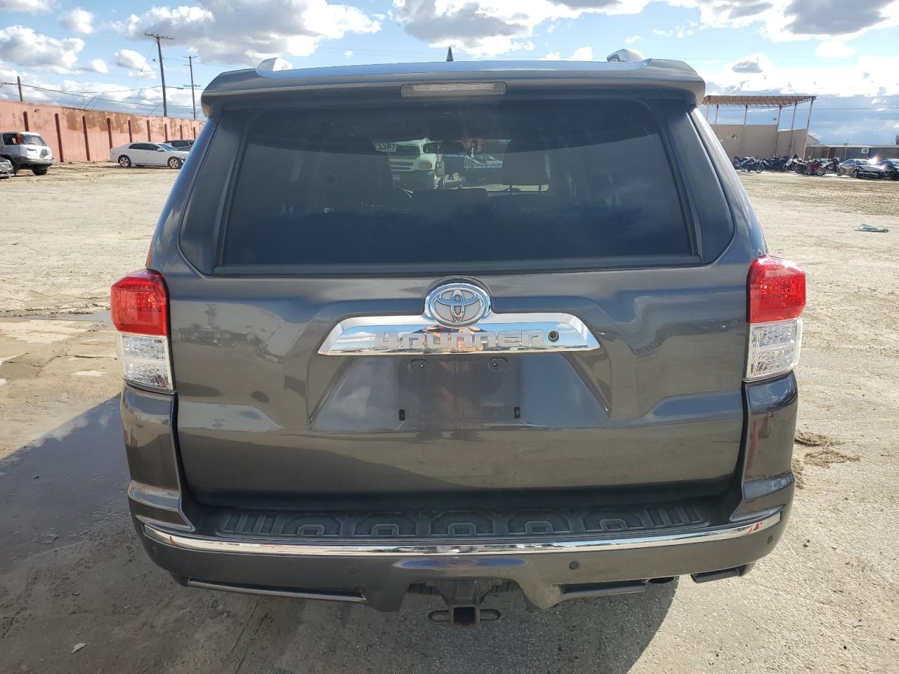 Photo 5 VIN: JTEBU5JR8B5074873 - TOYOTA 4RUNNER 