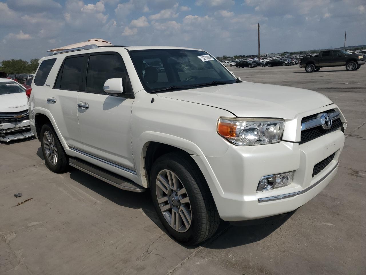 Photo 3 VIN: JTEBU5JR8C5104391 - TOYOTA 4RUNNER 