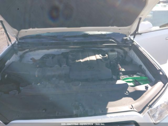 Photo 9 VIN: JTEBU5JR8D5132984 - TOYOTA 4RUNNER 