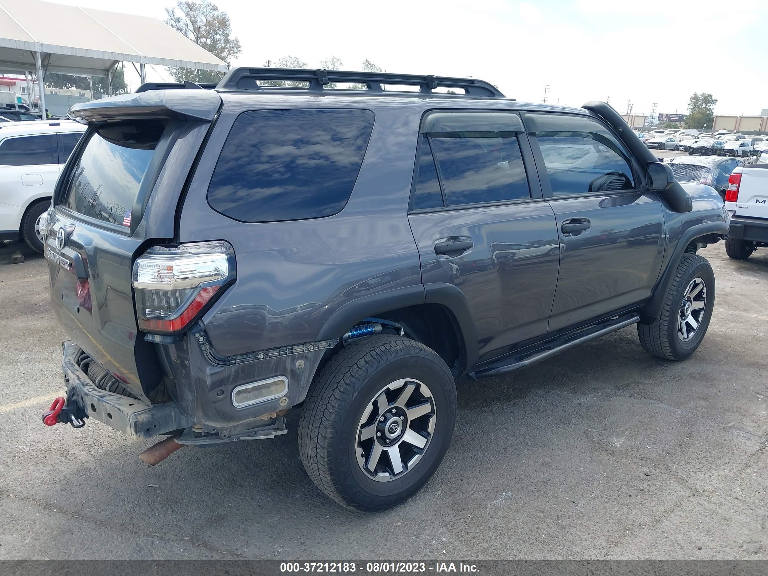 Photo 3 VIN: JTEBU5JR8D5140163 - TOYOTA 4RUNNER 