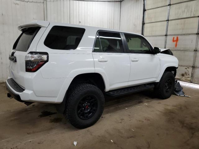 Photo 2 VIN: JTEBU5JR8E5173973 - TOYOTA 4RUNNER SR 