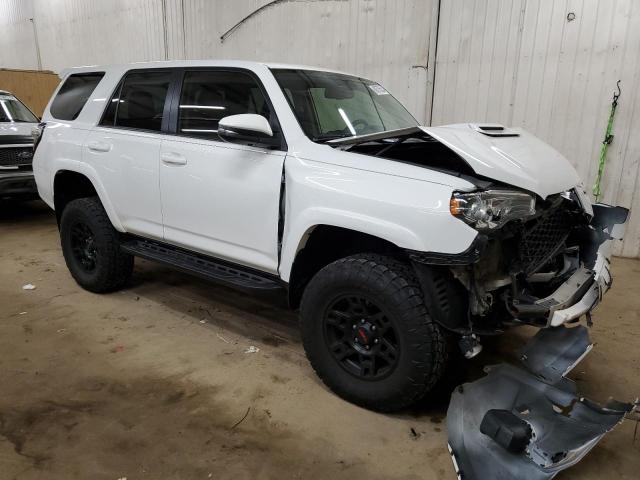 Photo 3 VIN: JTEBU5JR8E5173973 - TOYOTA 4RUNNER SR 