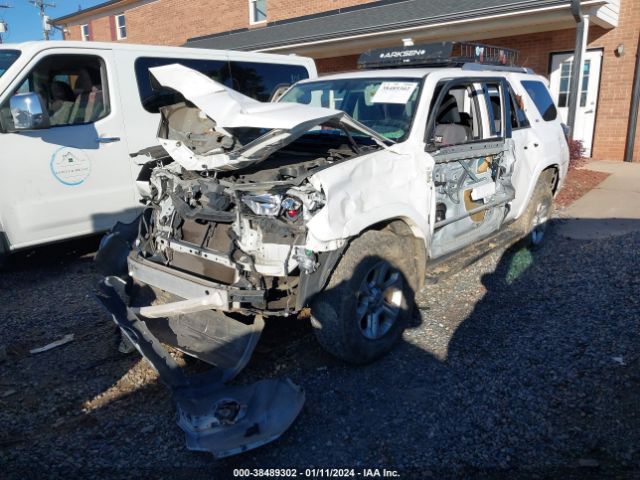 Photo 1 VIN: JTEBU5JR8E5186528 - TOYOTA 4RUNNER 