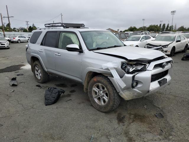 Photo 3 VIN: JTEBU5JR8F5229346 - TOYOTA 4RUNNER SR 