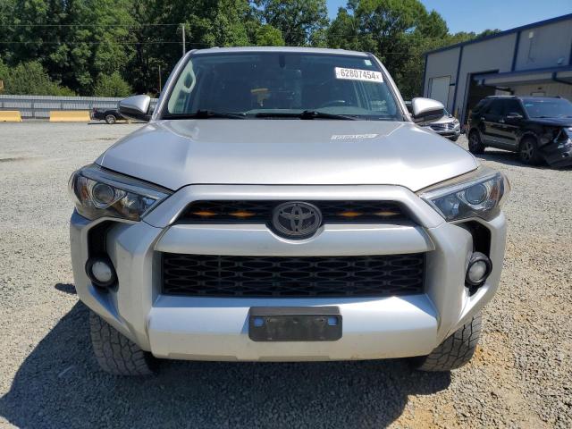 Photo 4 VIN: JTEBU5JR8F5229654 - TOYOTA 4RUNNER SR 