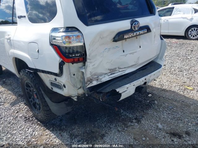 Photo 5 VIN: JTEBU5JR8G5278628 - TOYOTA 4RUNNER 