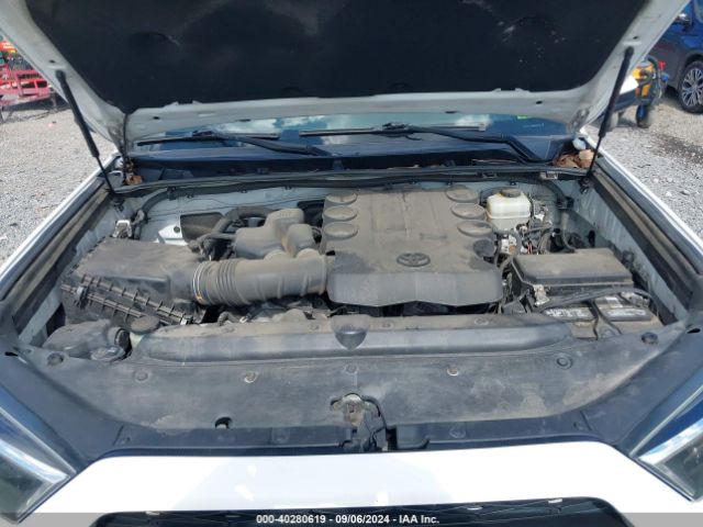 Photo 9 VIN: JTEBU5JR8G5278628 - TOYOTA 4RUNNER 