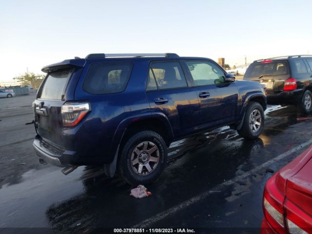 Photo 3 VIN: JTEBU5JR8G5318111 - TOYOTA 4RUNNER 