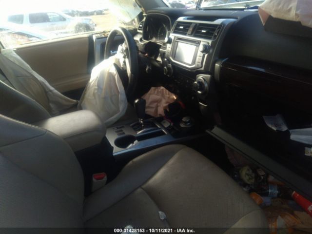 Photo 4 VIN: JTEBU5JR8G5380589 - TOYOTA 4RUNNER 