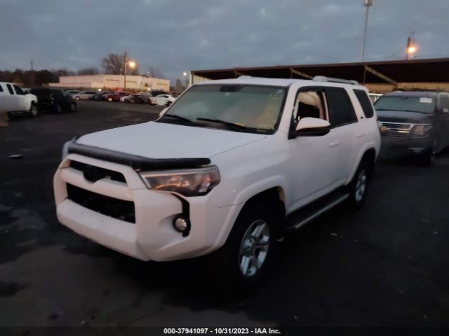 Photo 1 VIN: JTEBU5JR8H5415925 - TOYOTA 4RUNNER 